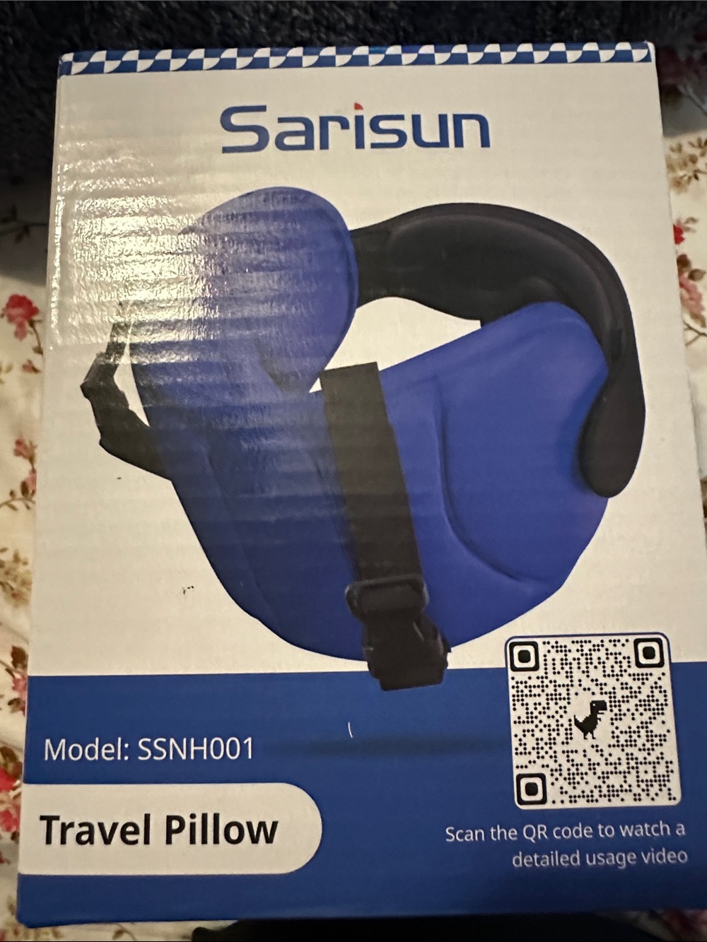 Sarisun Travel Neck Pillow with Black and Blue Panels